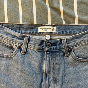Abercrombie & Fitch “The Baggy Bootcut” Curve Love jeans NWOT